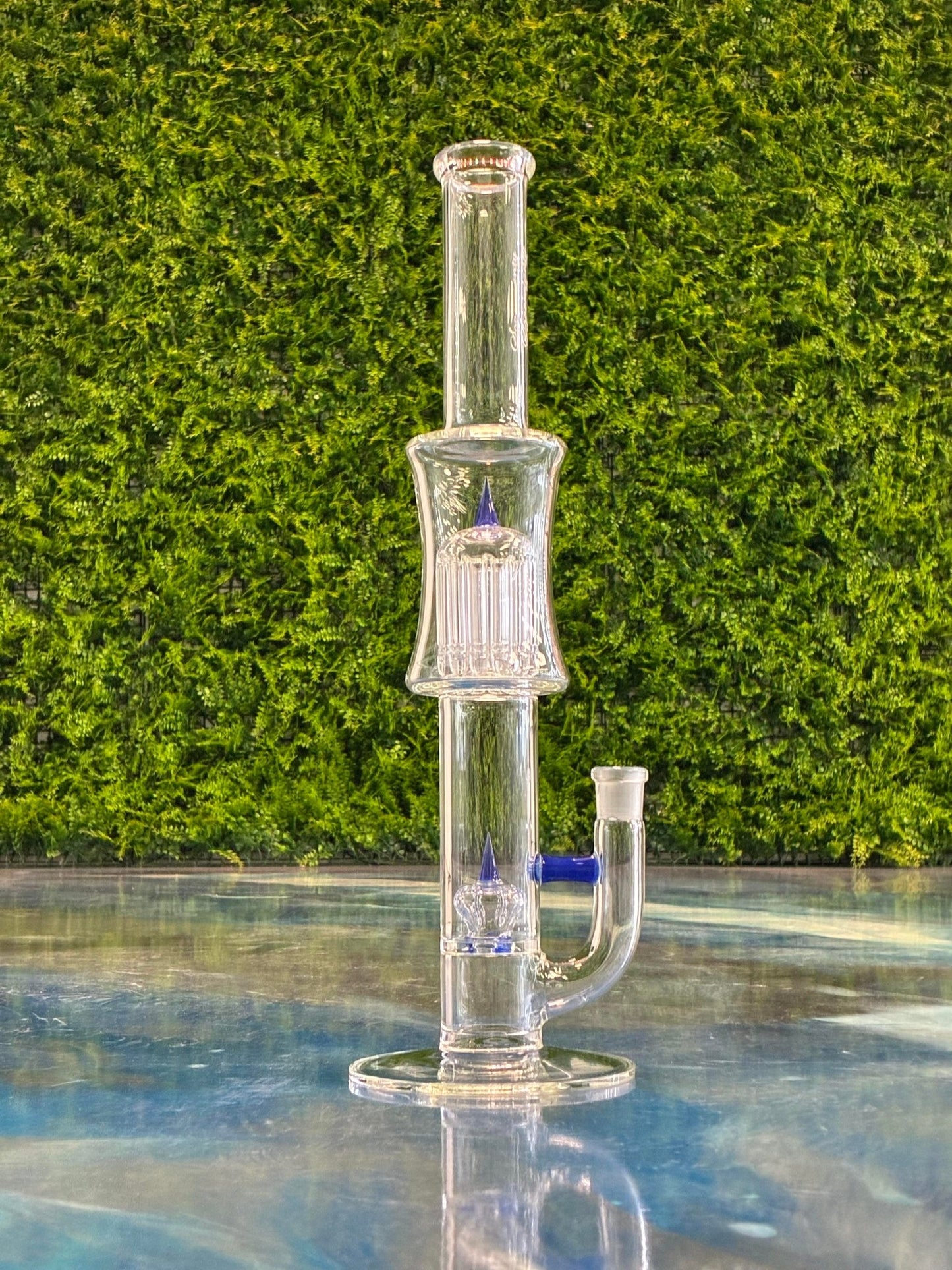 Sovereignty Glass Imperial to 12 - arm Partial Accented Double Bore Pipe - Glassets